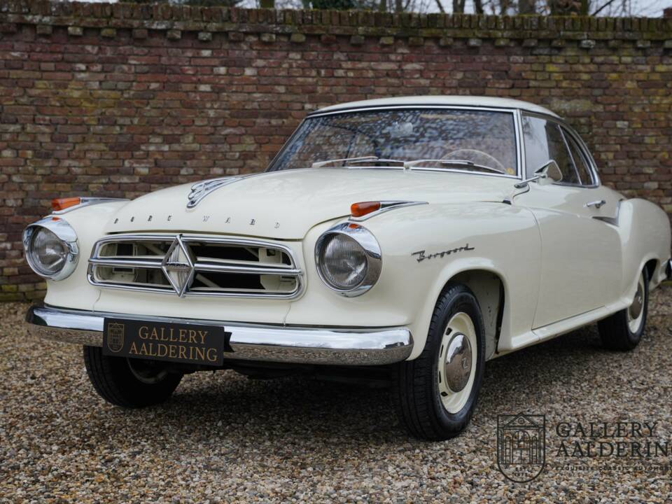 Immagine 14/50 di Borgward Isabella Coupe (1957)