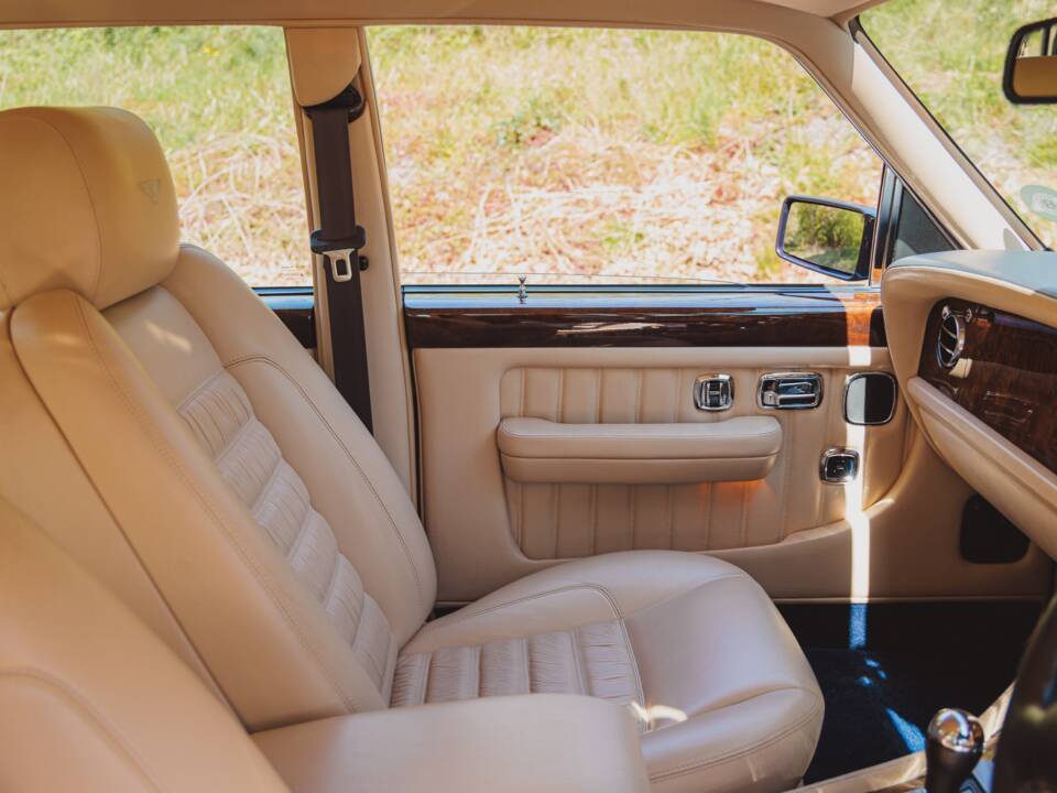 Bild 44/50 von Bentley Brooklands R Mulliner (1998)