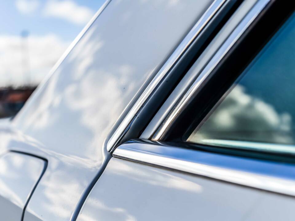 Image 45/175 of Mercedes-Benz 420 SE (1986)