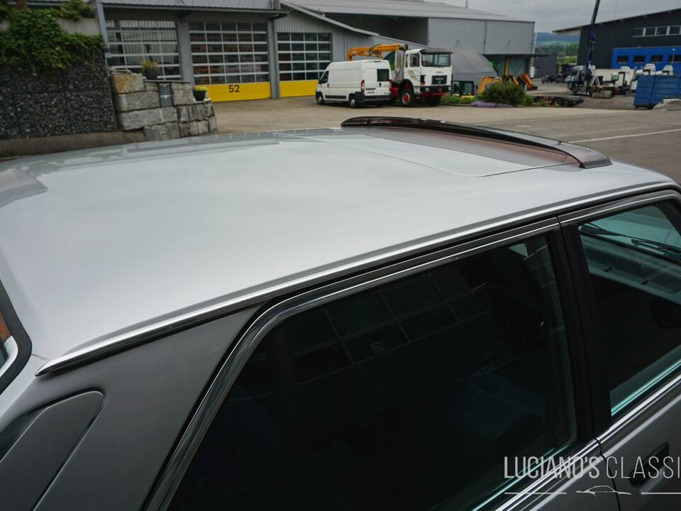 Image 29/59 of BMW 528i (1982)