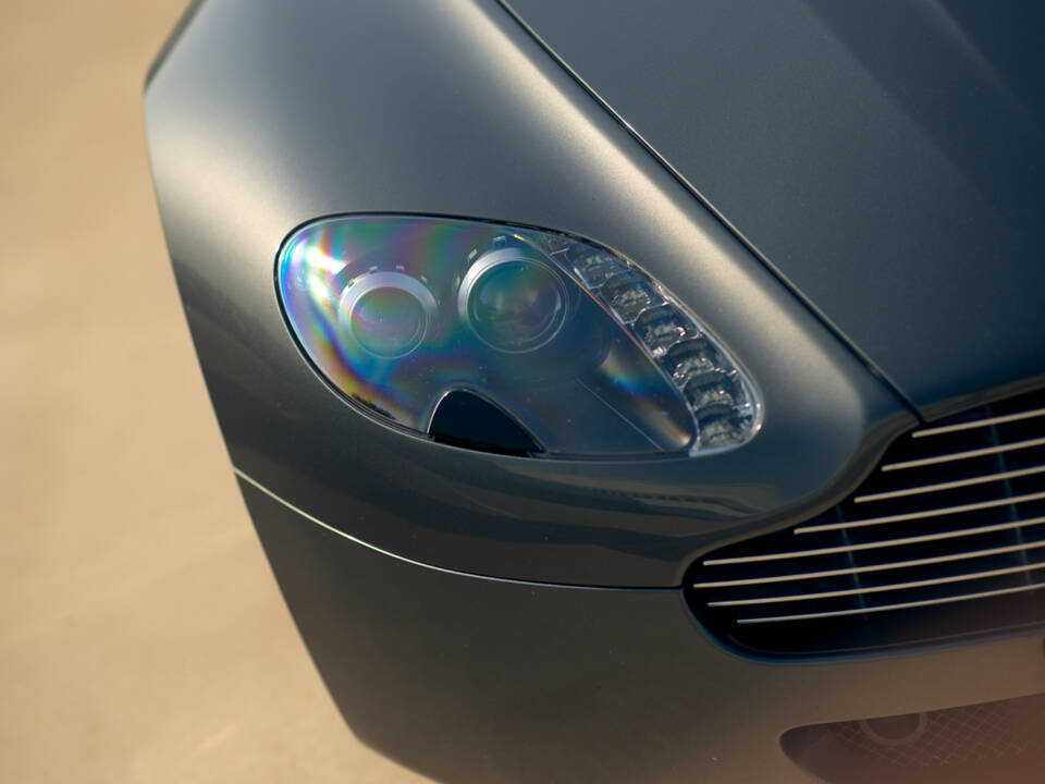 Image 5/14 of Aston Martin V8 Vantage (2007)
