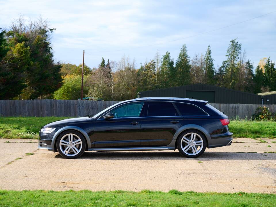 Image 18/50 of Audi A6 3.0 TFSI allroad quattro (2013)
