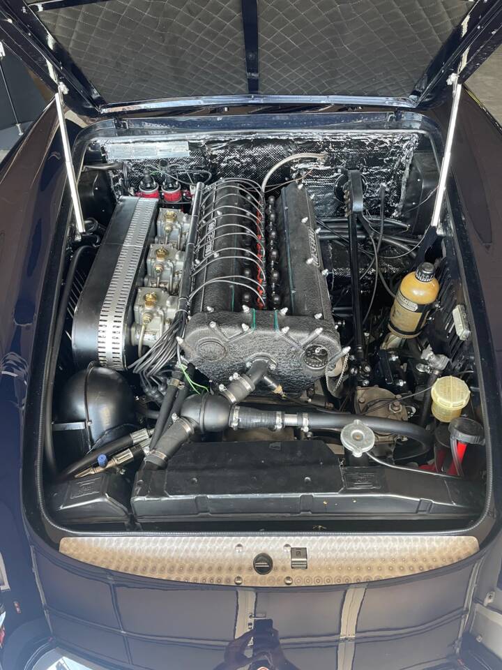 Image 16/17 of Maserati 3500 GT Touring (1957)