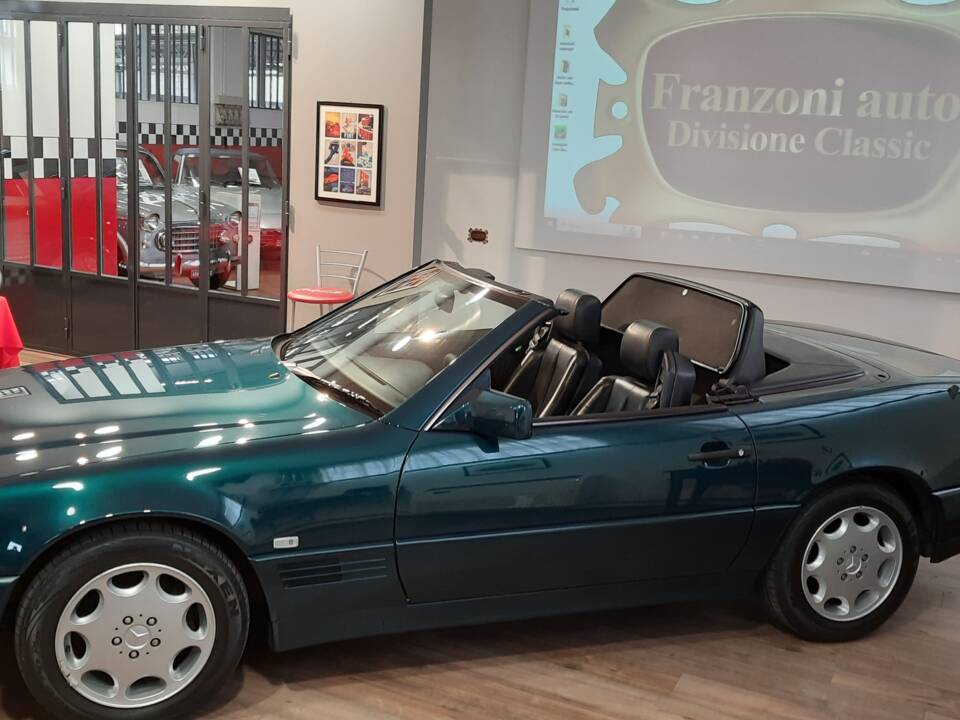 Bild 13/33 von Mercedes-Benz SL 320 (1994)