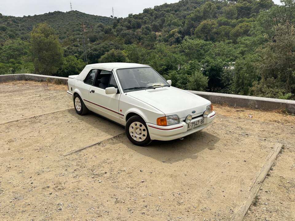 Image 7/15 of Ford Escort IV XR3i (1988)