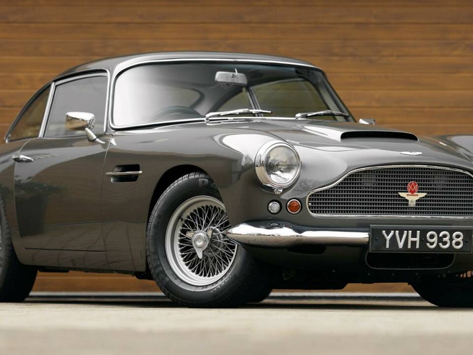 Image 6/50 of Aston Martin DB 4 (1962)