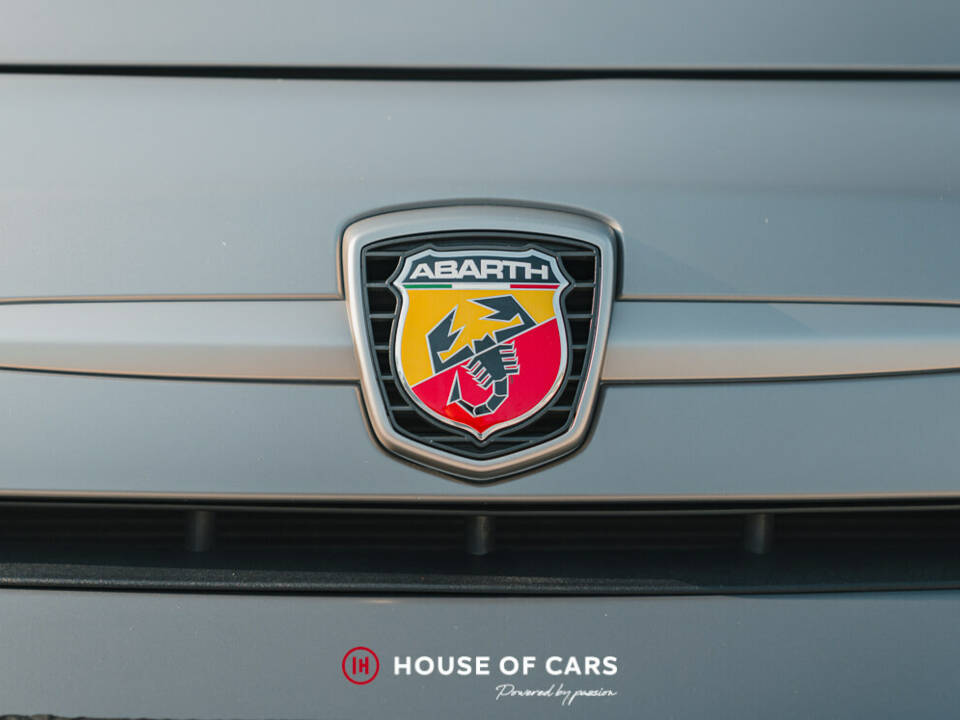 Imagen 13/50 de Abarth 695 Biposto (2016)