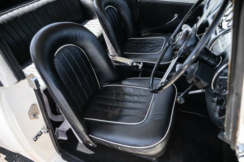 Afbeelding 29/37 van Daimler SP 250 (1963)