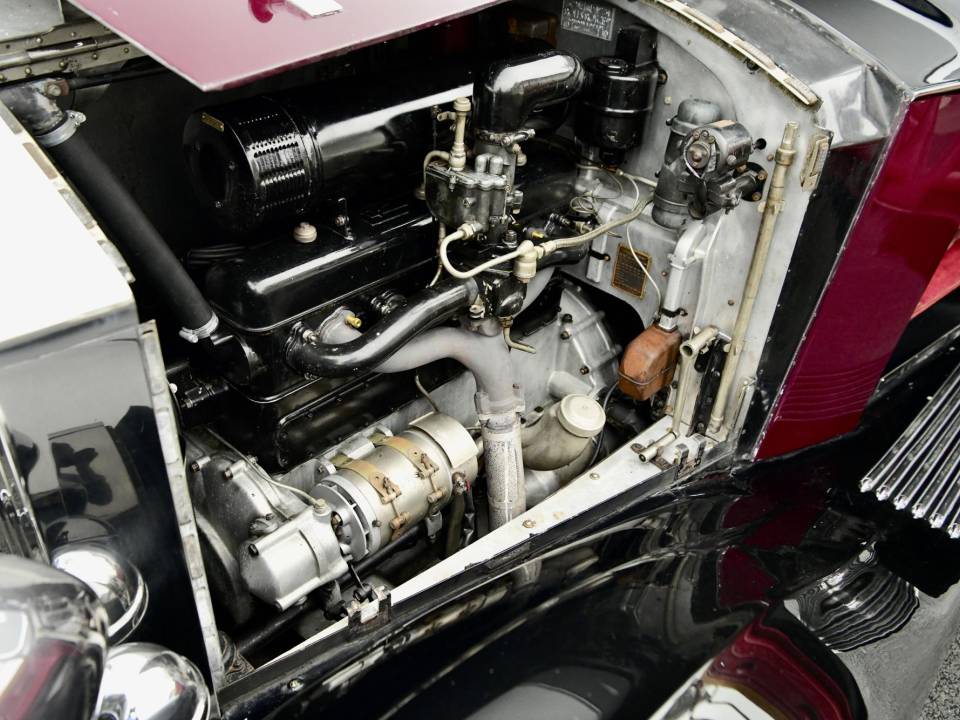 Image 22/50 of Rolls-Royce 25&#x2F;30 HP (1938)