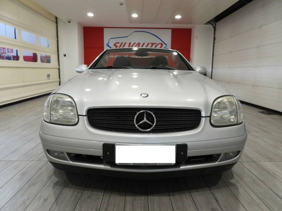 Image 2/10 of Mercedes-Benz SLK 200 (1998)