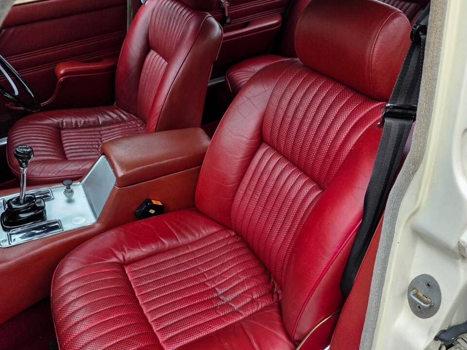 Image 19/50 of Jaguar XJ 6 4.2 (1972)