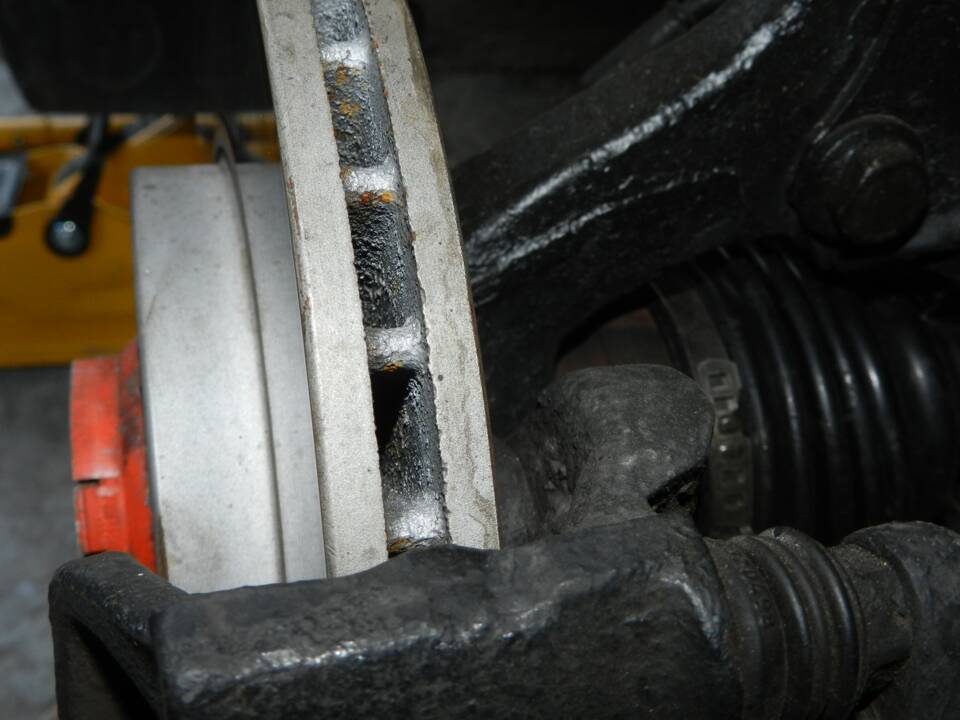 Bild 36/40 von Volkswagen Passat 2.0 (1995)