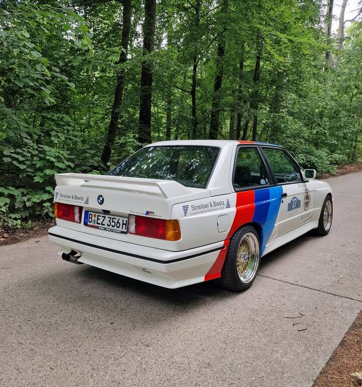 Image 5/70 of BMW M3 (1990)