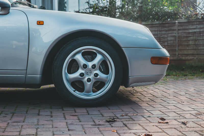 Image 35/50 of Porsche 911 Carrera (1994)