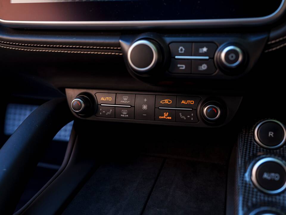 Bild 25/36 von Ferrari GTC4Lusso T (2020)