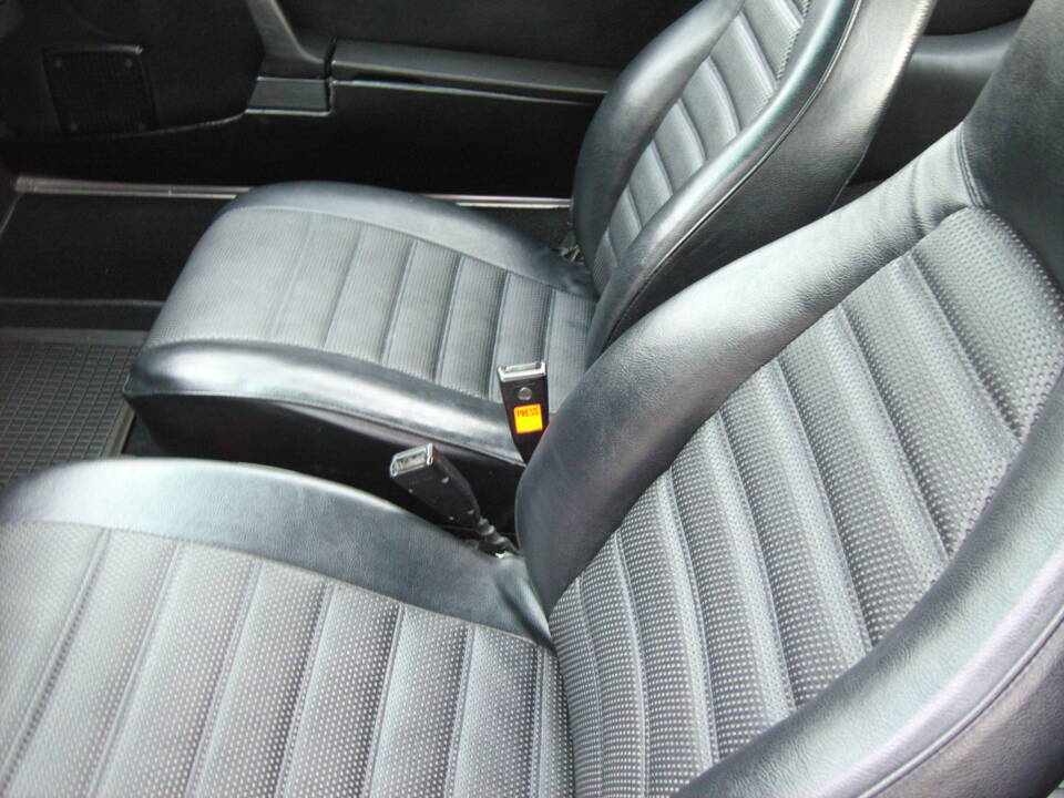 Image 8/17 of Porsche 912 E (1976)