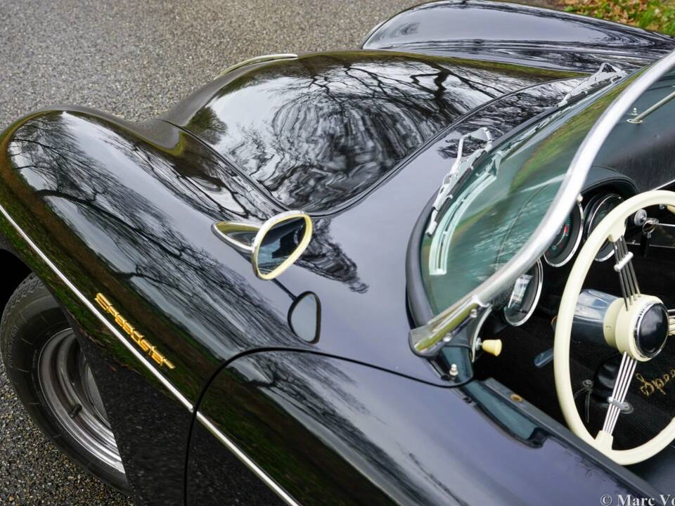 Image 32/49 of Porsche 356 C 1600 (1965)