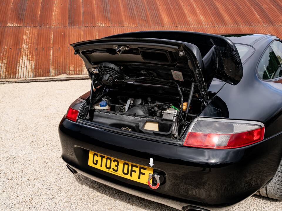 Image 33/42 of Porsche 911 GT3 (2003)