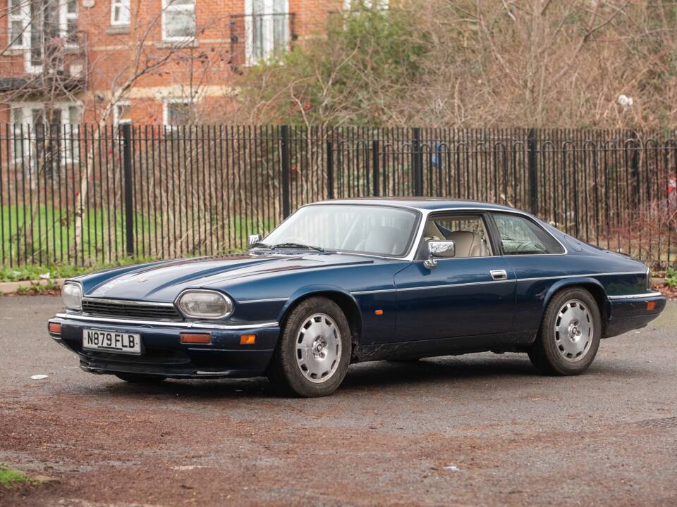 Image 8/50 de Jaguar XJS 4.0 Celebration (1995)