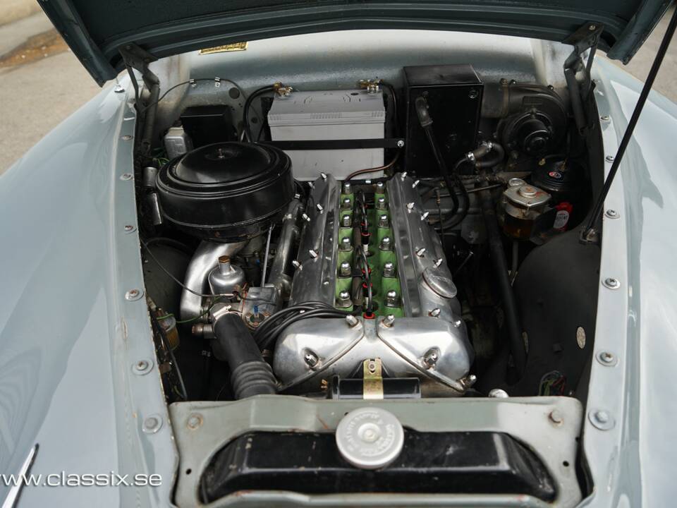 Image 4/25 of Jaguar Mk VIII (1958)