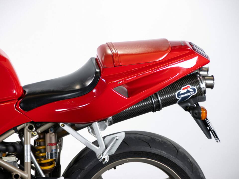 Imagen 19/50 de Ducati 748 S (1996)