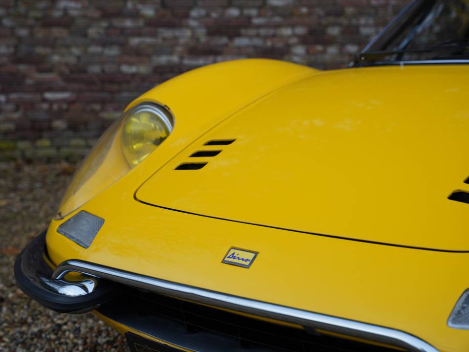 Image 50/50 de Ferrari Dino 246 GT (1971)