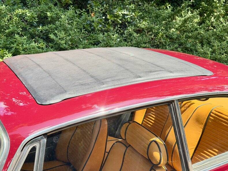 Image 47/48 of Alfa Romeo Giulia 1600 GT Junior (1972)
