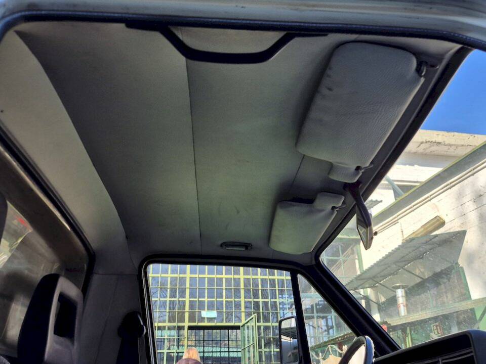 Image 29/43 of Volkswagen Caddy I 1.6 D (1990)