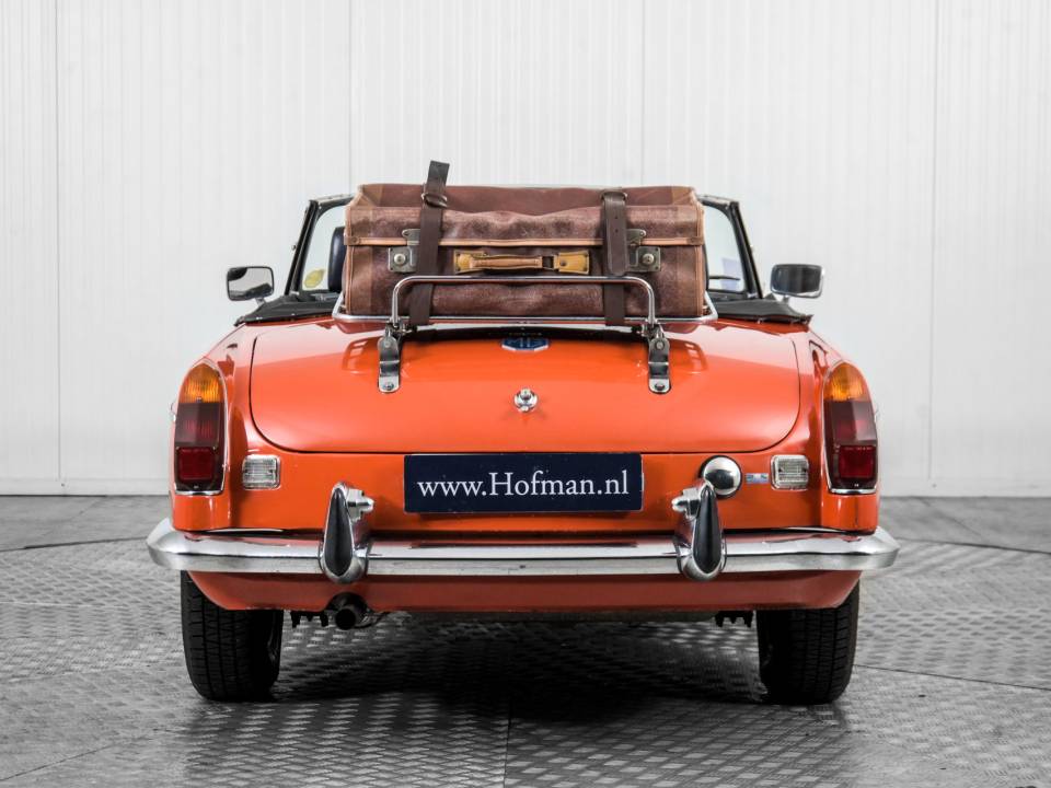 Bild 13/50 von MG MGB (1972)