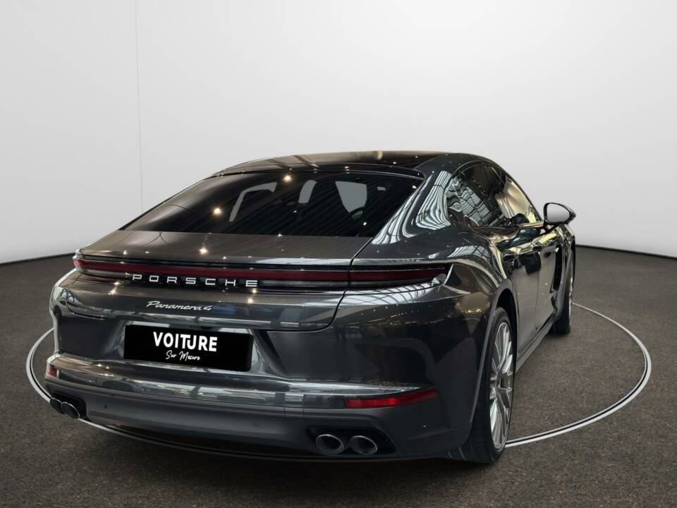 Image 4/10 of Porsche Panamera 4 E-Hybrid (2024)