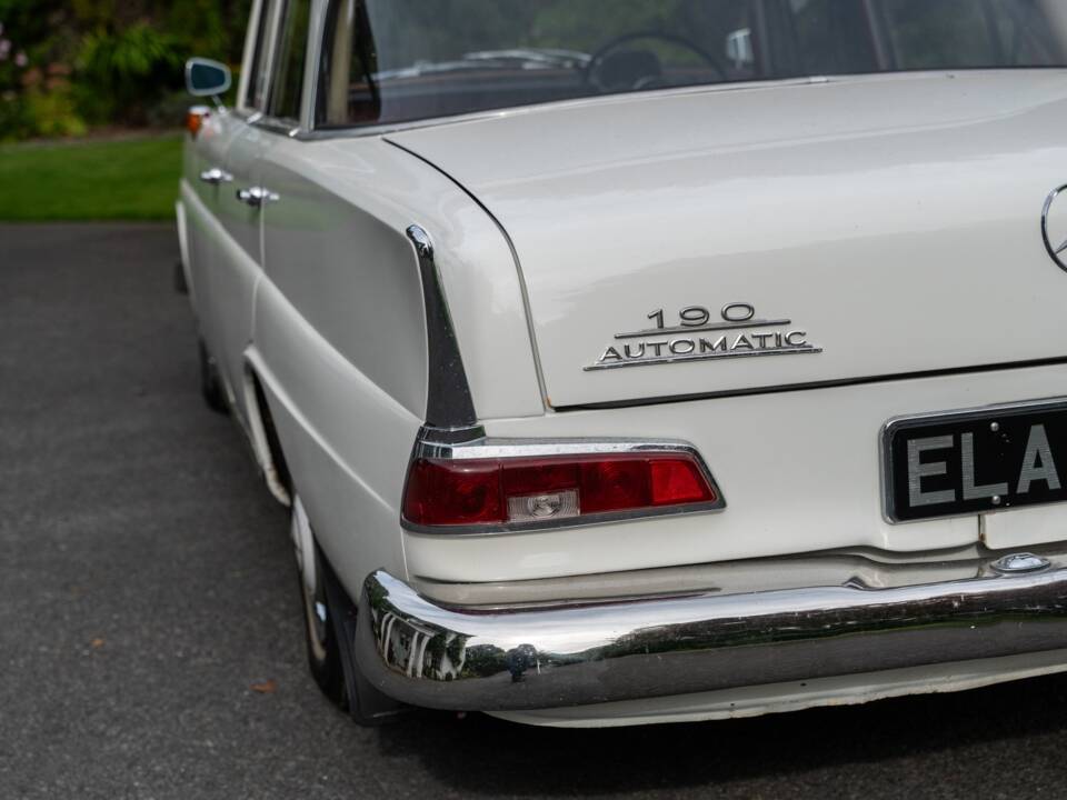 Image 12/35 of Mercedes-Benz 190 c (1965)