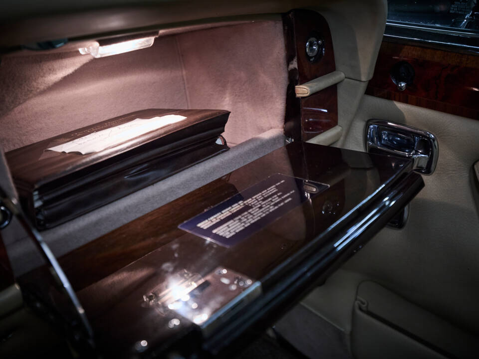 Bild 47/100 von Rolls-Royce Silver Shadow II (1980)
