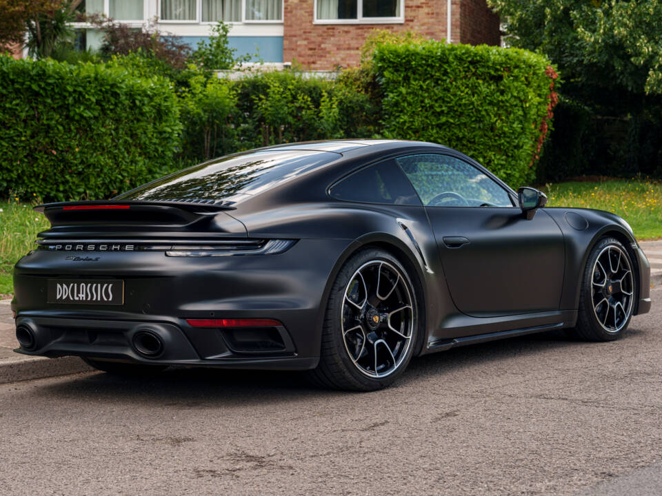 Image 3/33 of Porsche 911 Turbo S (2023)