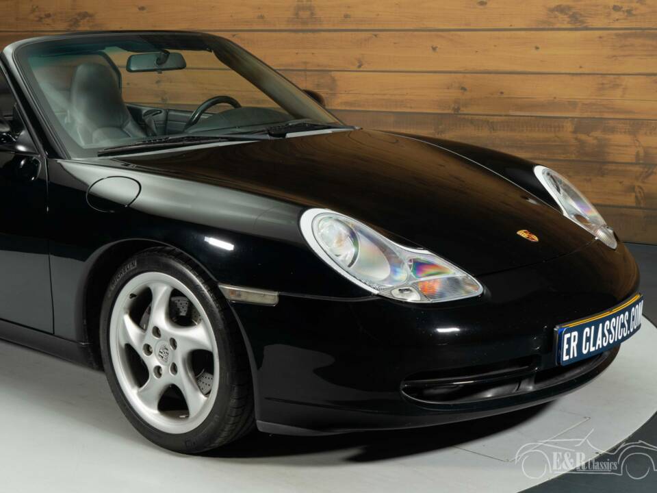 Image 2/8 de Porsche 911 Carrera (2001)