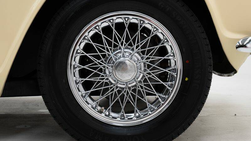 Image 11/15 of Triumph TR 4 (1965)