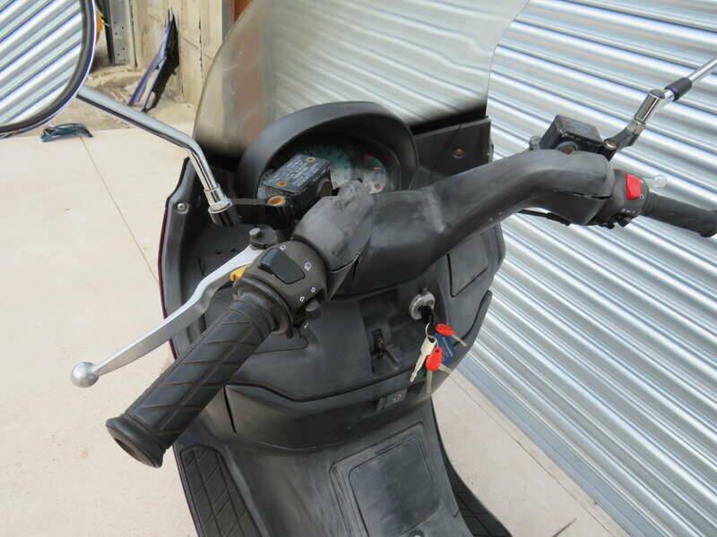 Bild 10/32 von Suzuki Burgman AN 250 (1998)
