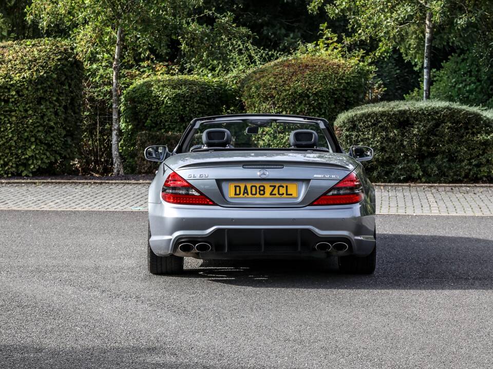 Afbeelding 31/47 van Mercedes-Benz SL 63 AMG (2008)