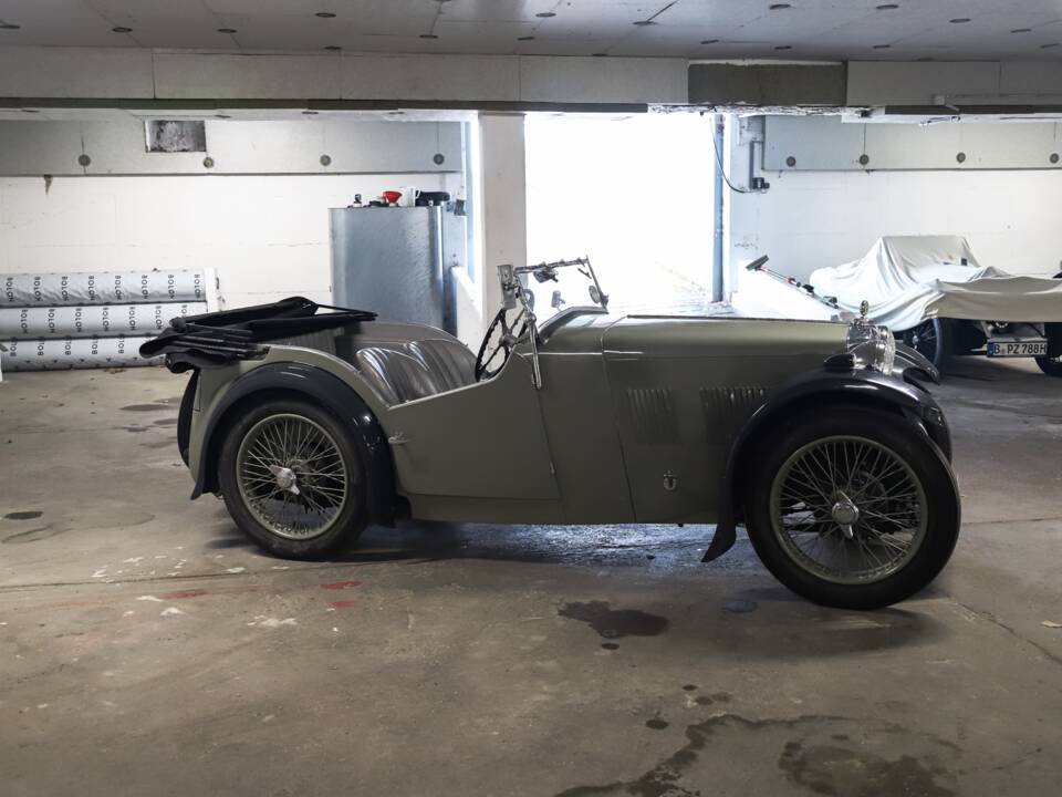 Image 2/66 of MG J1 Midget (1932)