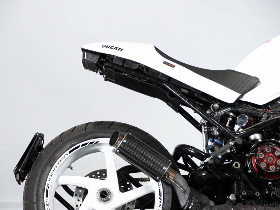 Image 45/50 of Ducati DUMMY (1998)