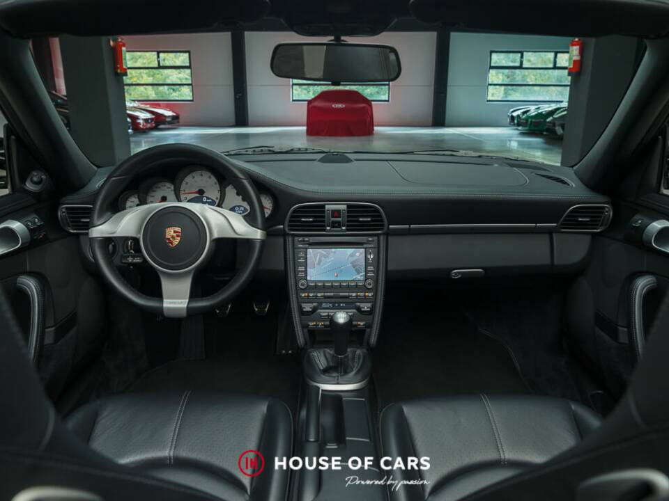 Bild 18/25 von Porsche 911 Carrera S (2010)