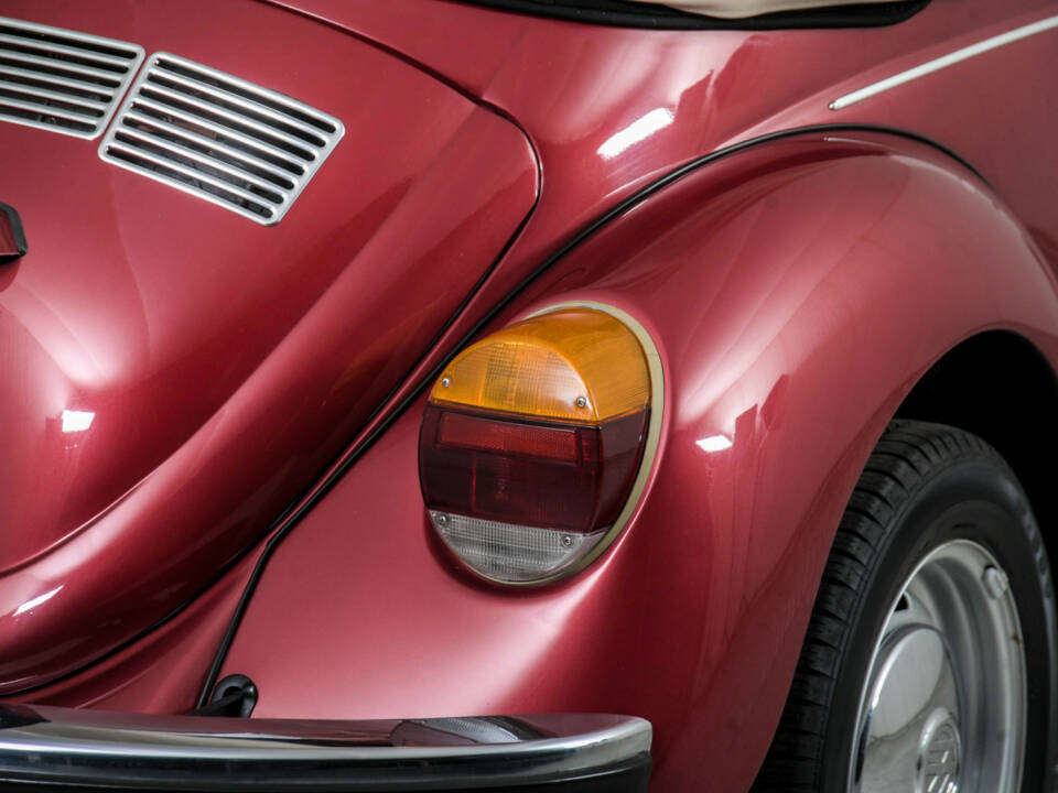 Imagen 32/50 de Volkswagen Beetle 1303 LS (1977)