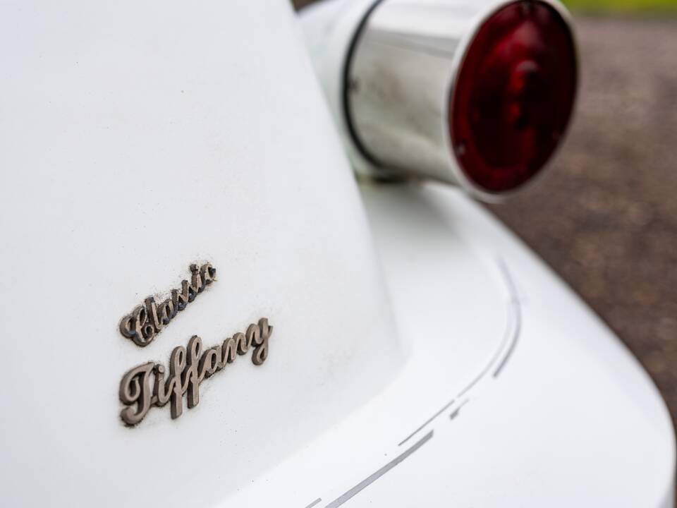 Image 14/50 of CMC Tiffany (1988)