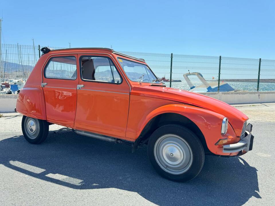 Image 1/4 of Citroën Dyane 6 (1969)