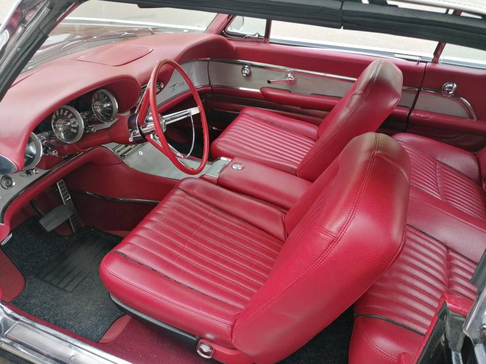 Immagine 5/14 di Ford Thunderbird (1962)