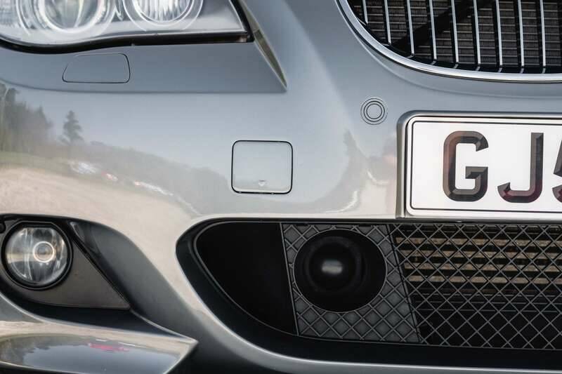 Bild 31/50 von BMW 550i (2006)