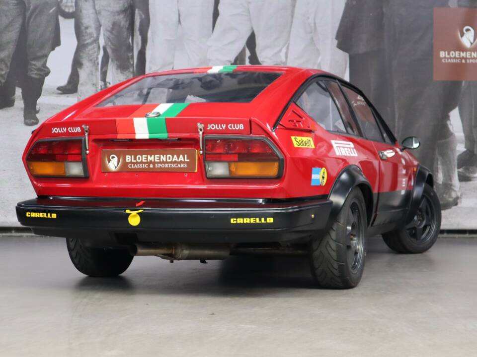 Bild 43/46 von Alfa Romeo GTV 2.0 (1982)