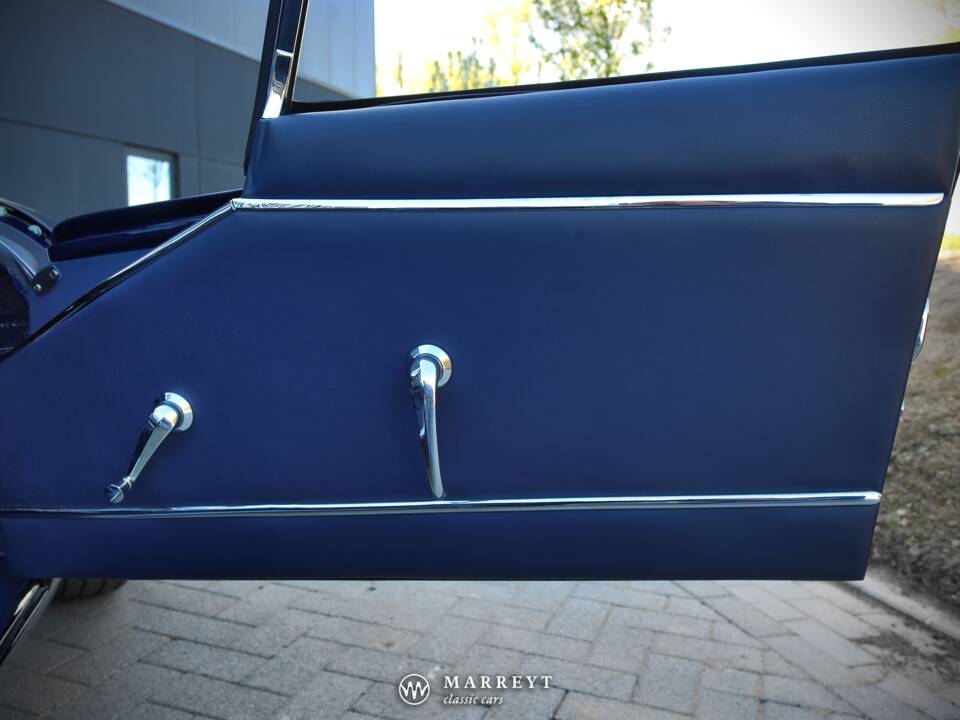 Image 55/80 de Jaguar Type E 4.2 (1966)