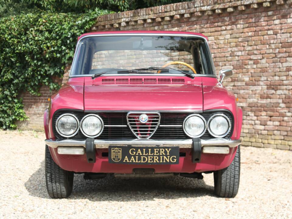 Image 37/50 de Alfa Romeo Giulia Nuova Super 1300 (1975)