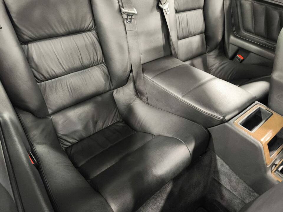 Image 8/16 of BMW 850CSi (1994)