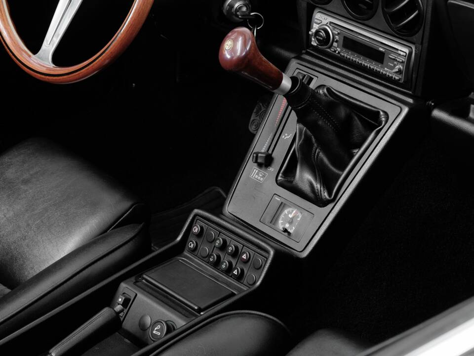 Bild 28/48 von Alfa Romeo 2.0 Spider (1993)